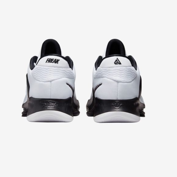 Men's Nike Zoom Freak 4 TB, White/Black-White. Size 11 - Picture 2 of 11